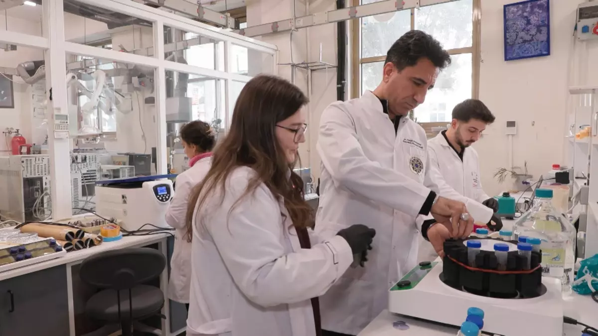 Prof. Dr. Sezgin Bakırdere, Uluslararası Bilim Yarışmalarında Çifte Birincilik Elde Etti