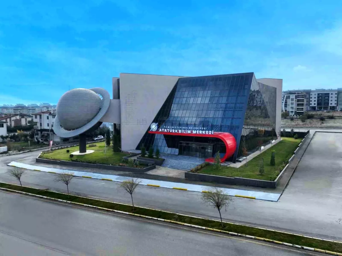 Merkezefendi Belediyesi'nden Atatürk Bilim Merkezi Açılışı