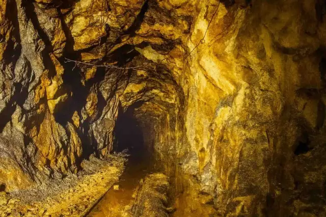 Sondaj ekipmanları ve çalışma sahası