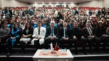 ÇOMÜ'nün 2024 Ödül Töreni: Başarılı Akademisyenler Onurlandırıldı