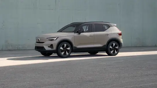 Volvo, 2021‑2025 XC40 Modellerinde 413 Bin Araç İçin Yazılım Güncellemesiyle Geri Çağırma Başlattı