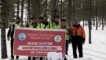 Suşehri'de besleme noktalarına konulan yem