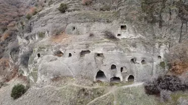 İndağı Kaya Mezarları: Doğanın Kucağında Tarihi Keşif