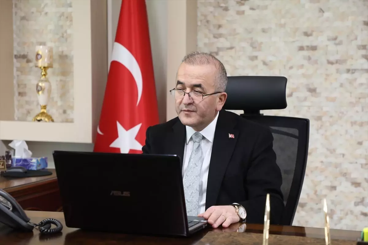 Elazığ Valisi Numan Hatipoğlu, Anadolu Ajansı’nın “Yılın Kareleri” Fotoğraf Yarışmasına Katıldı