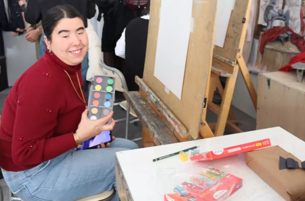 Erzurum’da Engelli Gençler Sanat Atölyesinde Yaratıcı Çalışmalara Başladı