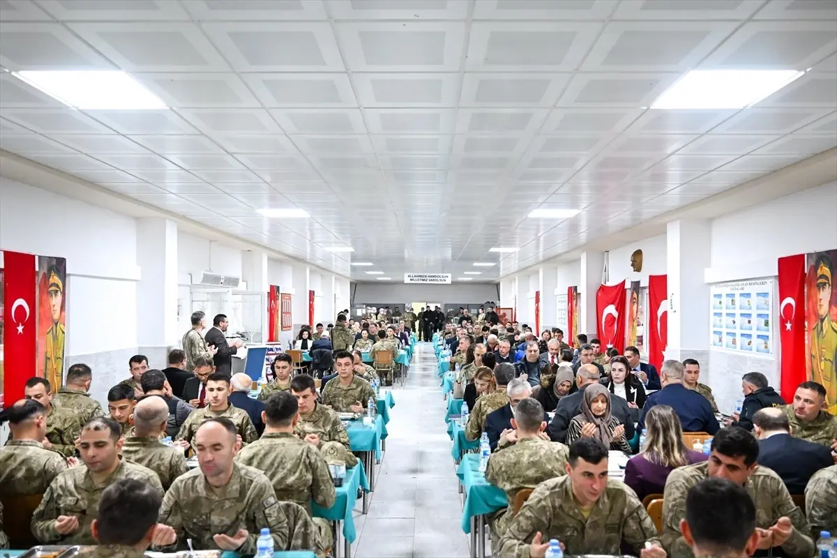 Kırklareli Valisi Uğur Turan, Şehit Aileleri ve Gazilerle Buluştu