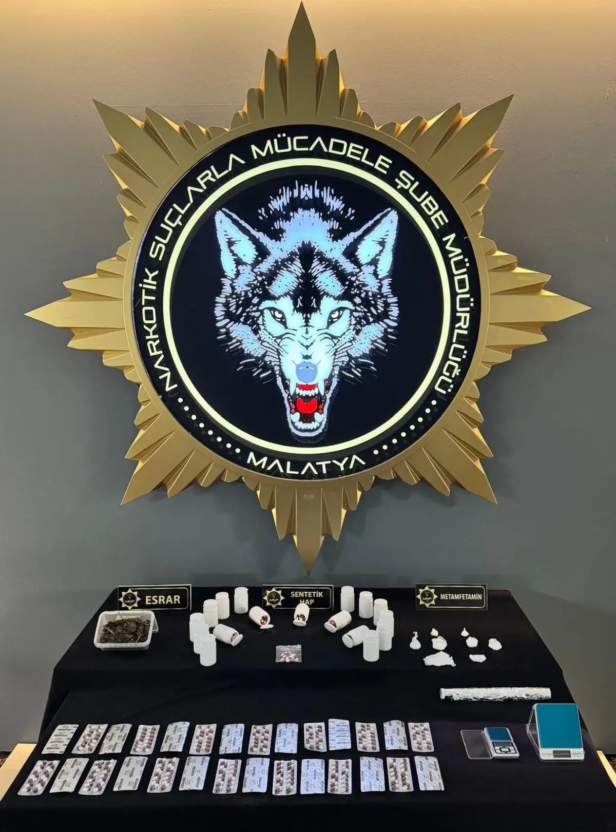 Malatya'da Uyuşturucu Operasyonu: 13 Şahıs Tutuklandı