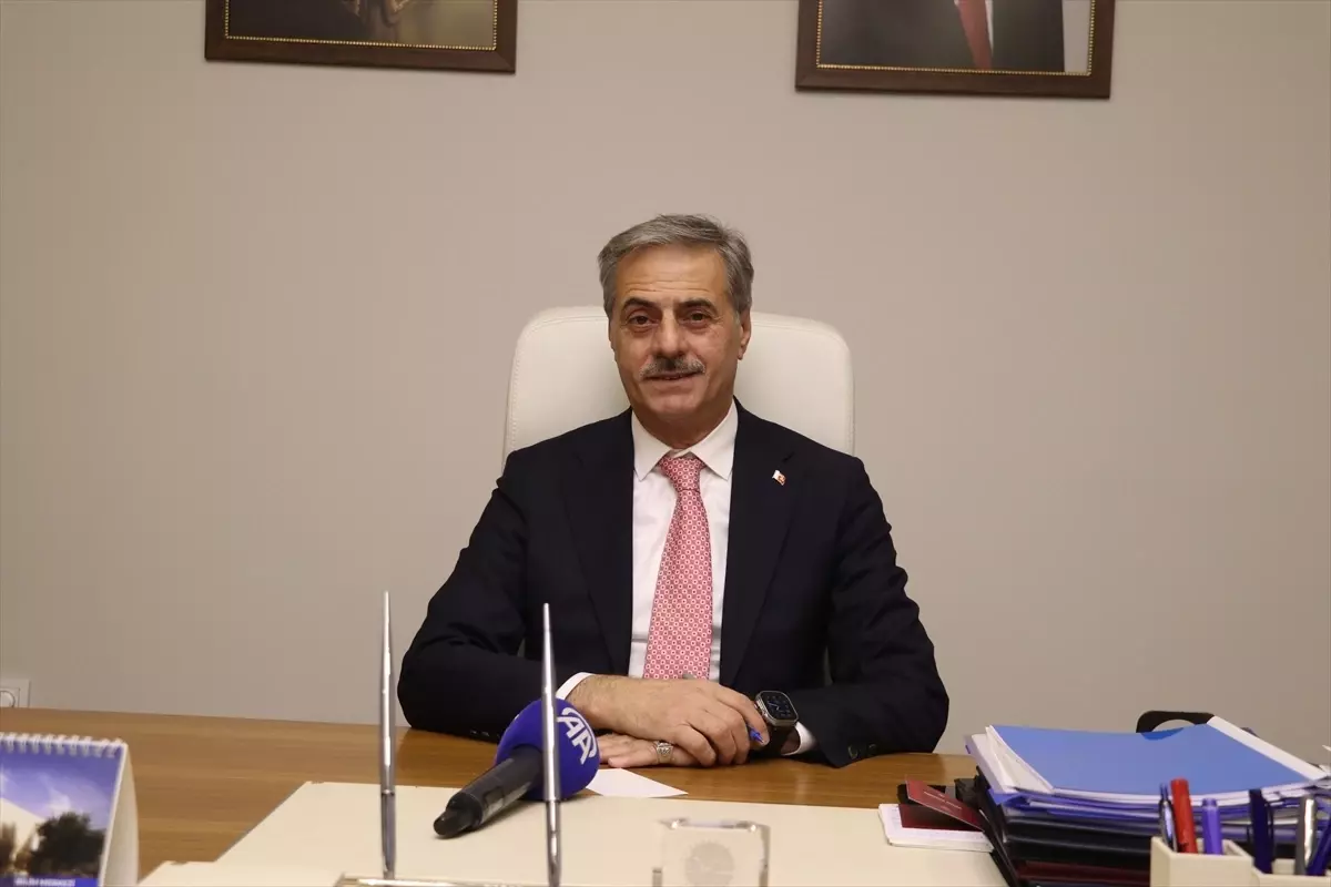 Sakarya Büyükşehir Belediye Başkanı Yusuf Alemdar, Yılın Kareleri Fotoğraf Oylamasına Katıldı