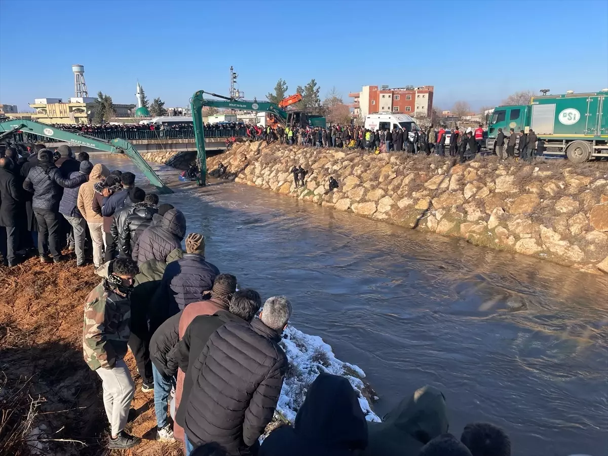 Harran’da Sulama Kanalına Düşen Otomobilin Sürücüsü Halil Gündüz’ün Araması 11. Günde Devam Ediyor