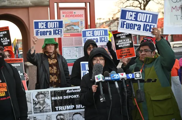 Göçmen hakları savunucularının konuşması