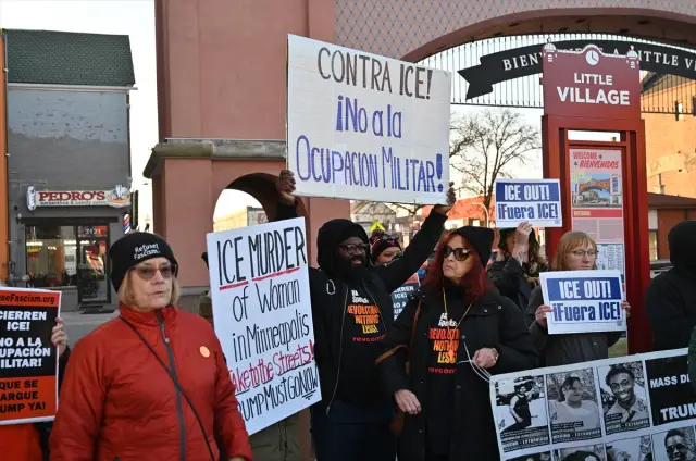 Polis ve protestocular arasında diyalog