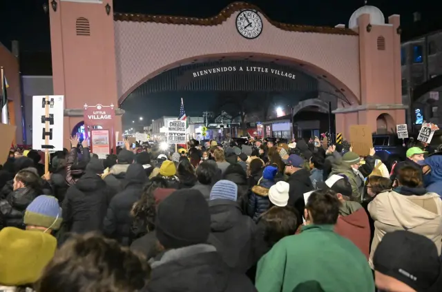 Sokak sanatçıları protestoyu destekliyor