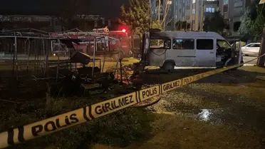 Yangın sonrası baraka ve minibüs