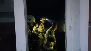 Yangının çıktığı 3 katlı bina dış görünümü