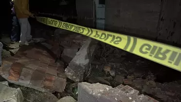 Duvar çökmesi sonrası kurtarma çalışmaları