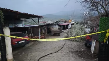 Yangın sonrası yanan evin iç kısmı