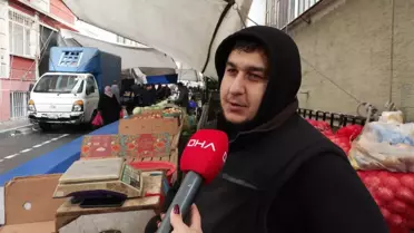 Fırtına sonrası Fatih semt pazarında hasar görmüş çadırlar