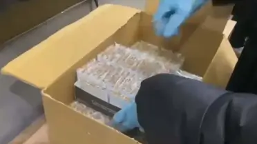 Ele geçirilen makaron ve bandrolsüz sigara paketleri