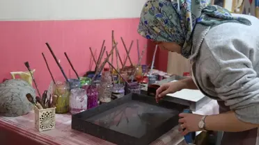 Ebru teknikleri gösterimi