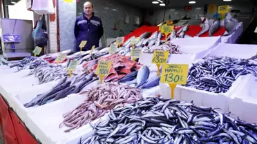 Samsun’da Soğuk Hava Sonrası Balık Tezgahları Yoğun İlgi Görüyor