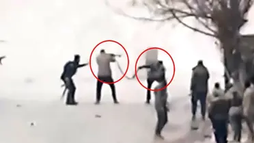 Suriye askerinin ateş ettiği an