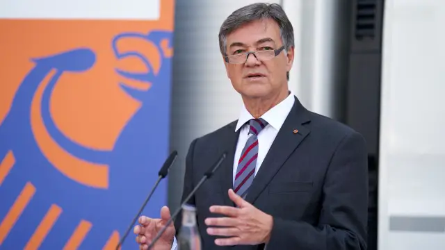 Almanya savunma uyarısı ek görsel 3