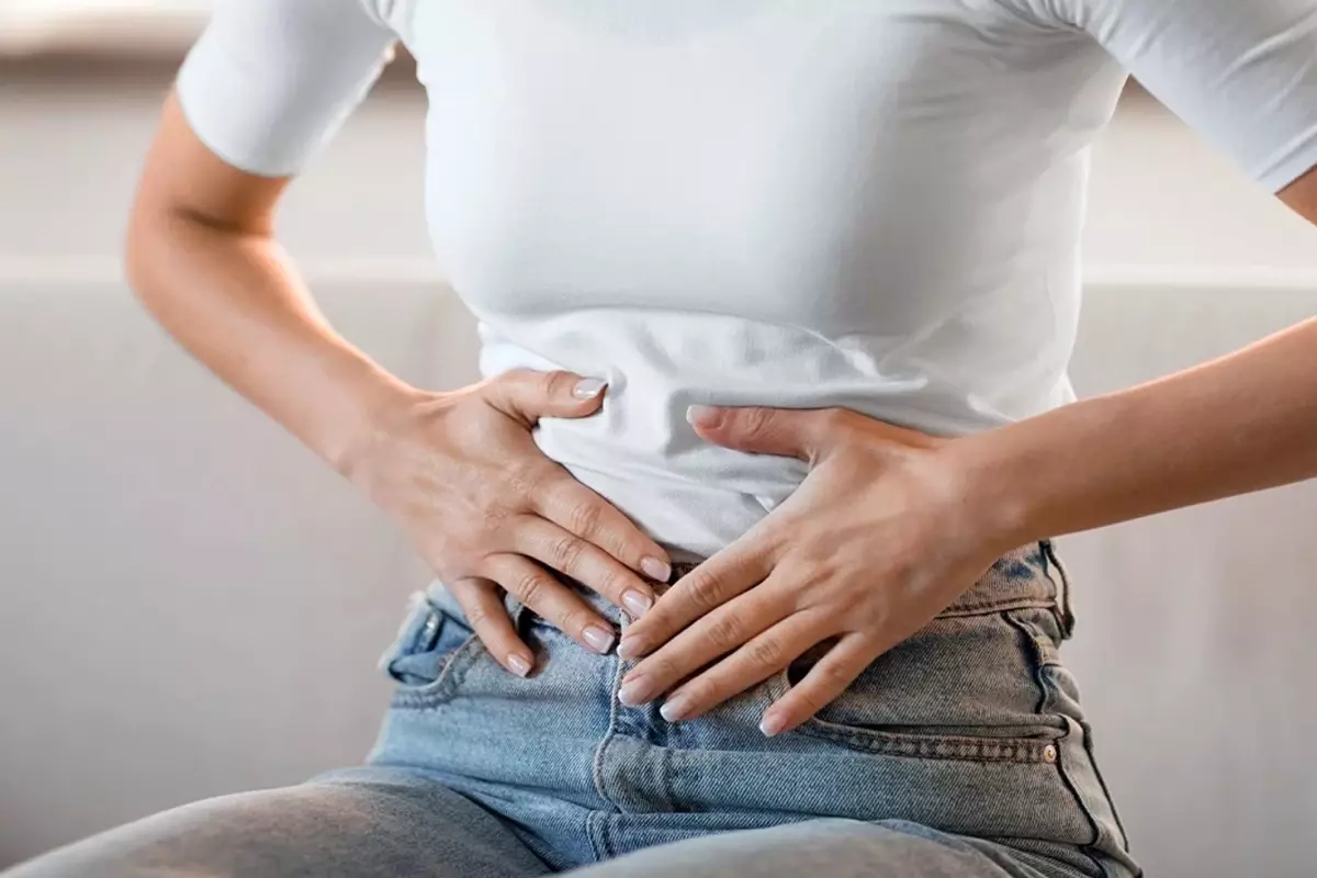 İllinois’ta 18 Yaşındaki Kadının Karın Ağrısı Şoku: Hamilelik Haberi Beklenmedik Bir Sürpriz Oldu