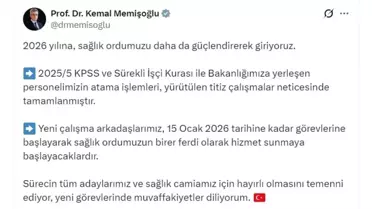 Sağlık Bakanı Memişoğlu yeni çalışma arkadaşlarıyla bir arada