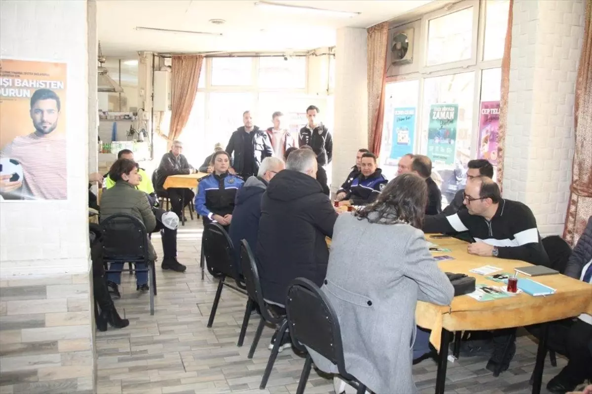 Pınarhisar Kaymakamı Özderin, Tarım Satış Kooperatifini İnceledi