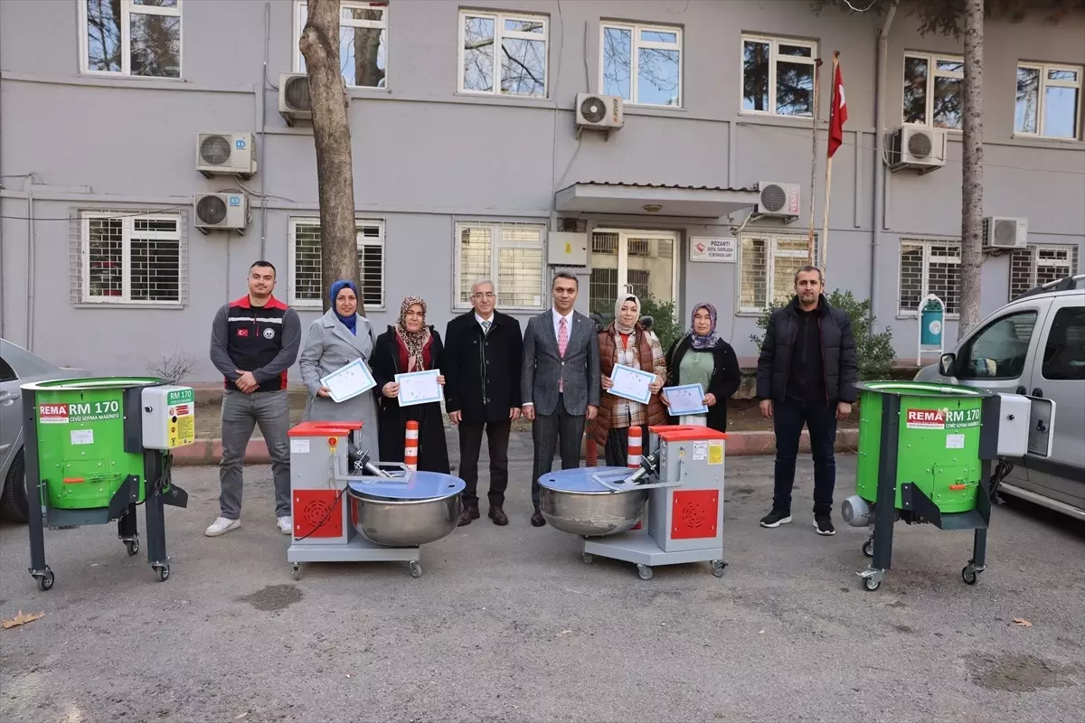 Pozantı’da Çiftçilere Ceviz Soyma ve Hamur Yoğurma Makineleri Sağlandı