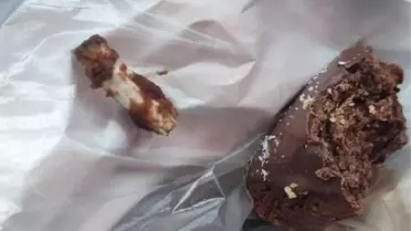 Bandırma’da Satılan Kurabiyede Sigara İzmariti Bulundu