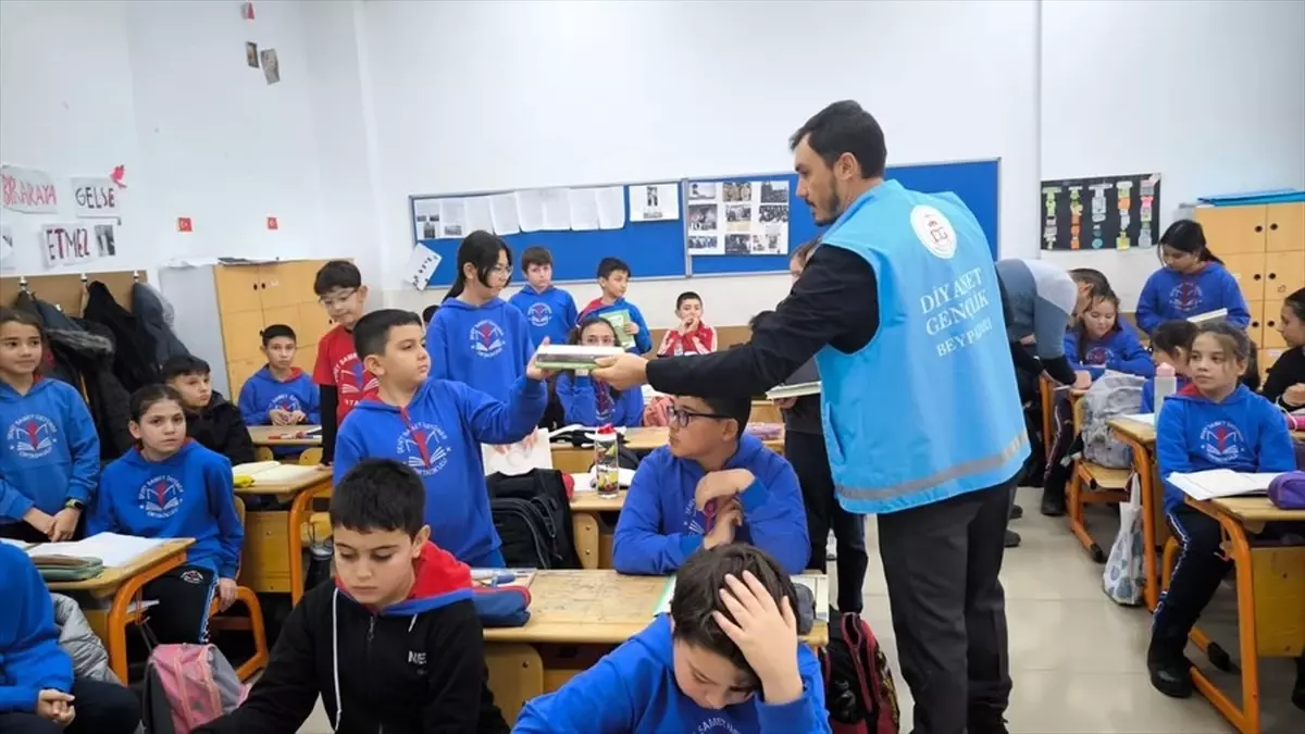 Beypazarı’nda Kur’an Dersine Katılan Öğrencilere Özel Hediye Kampanyası