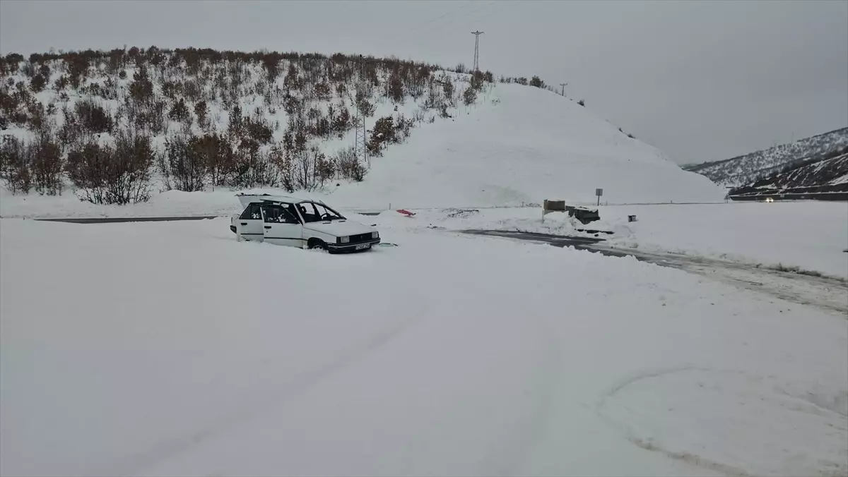 Bingöl Solhan’da Takla Atan Otomobilde 3 Yaralı