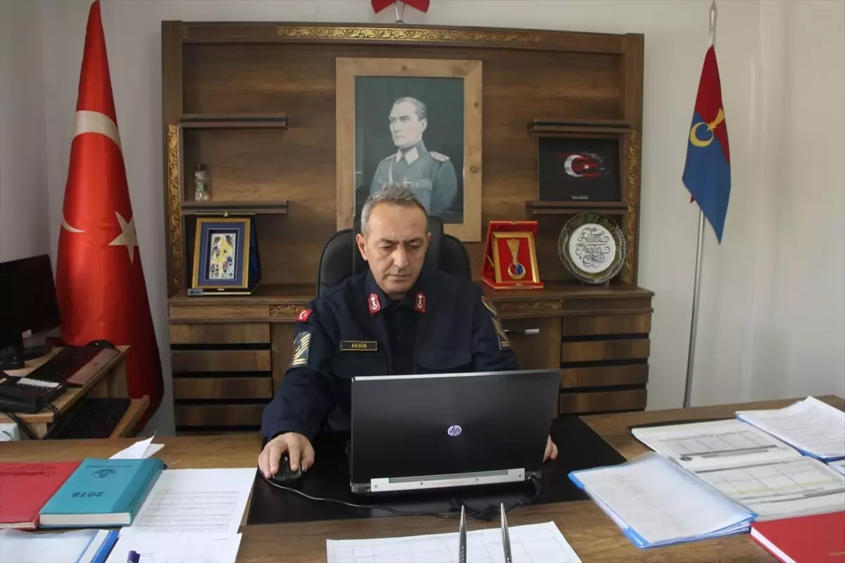 Bozyazı Jandarma Komutanı Akgün, Yılın Kareleri Oylamasında Seçtiği Fotoğrafları Tanıttı