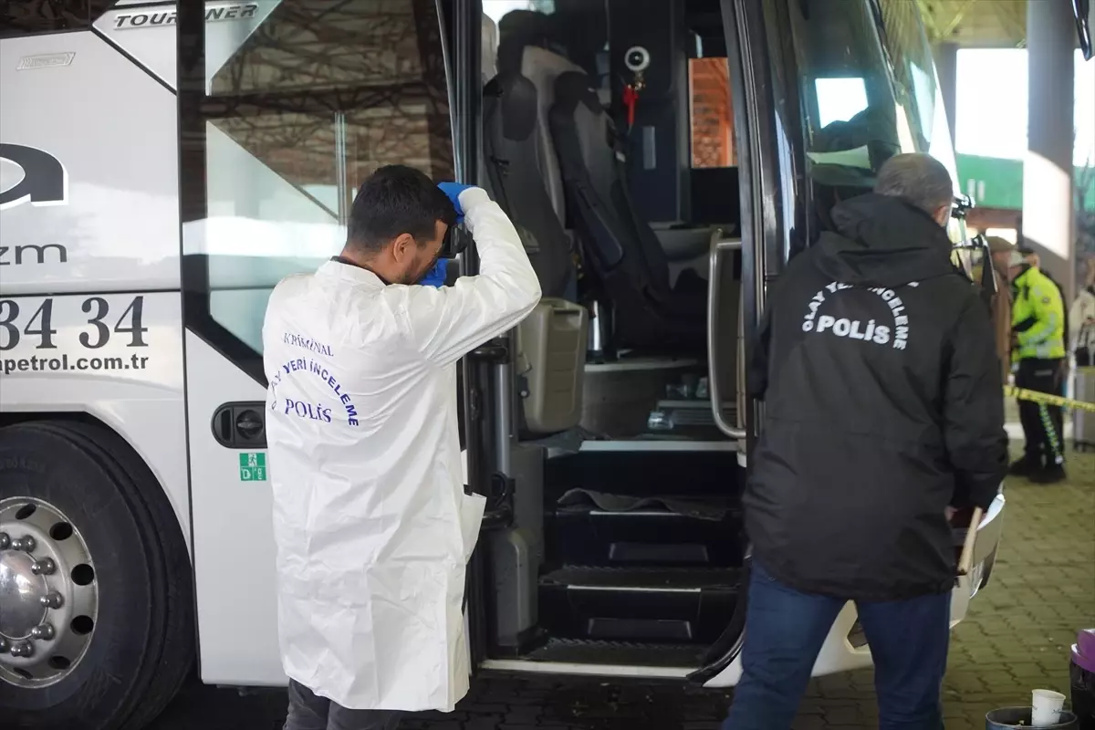 Edirne Otogarı'nda Geri Manevra Yapan Otobüs Çarpması: 1 Kişi Hayatını Kaybetti