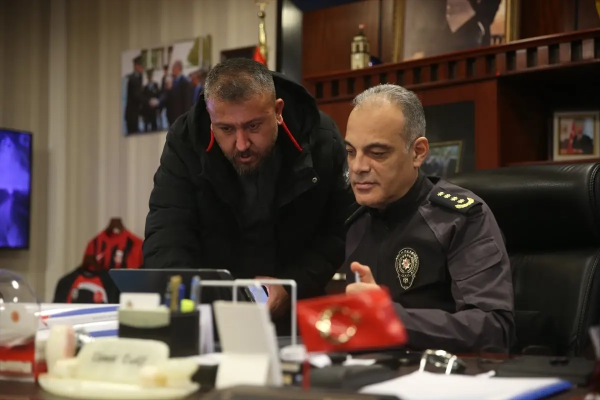 Kastamonlu Emniyet Müdürü Tamer Taş, AA’nın Yılın Kareleri Oylamasına Katıldı