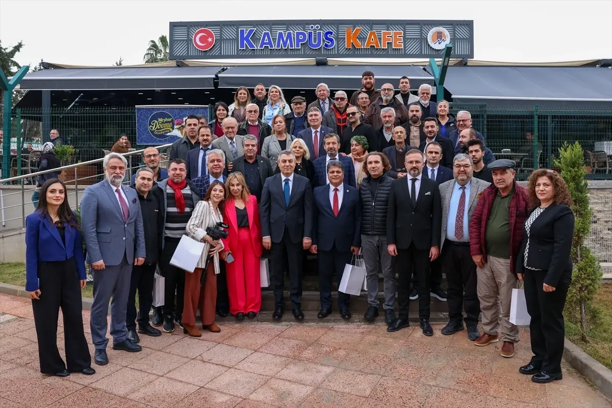 Mersin Valisi Atilla Toros, Gazetecilerle Buluşarak Basının Şehir Gelişimine Katkısını Vurguladı