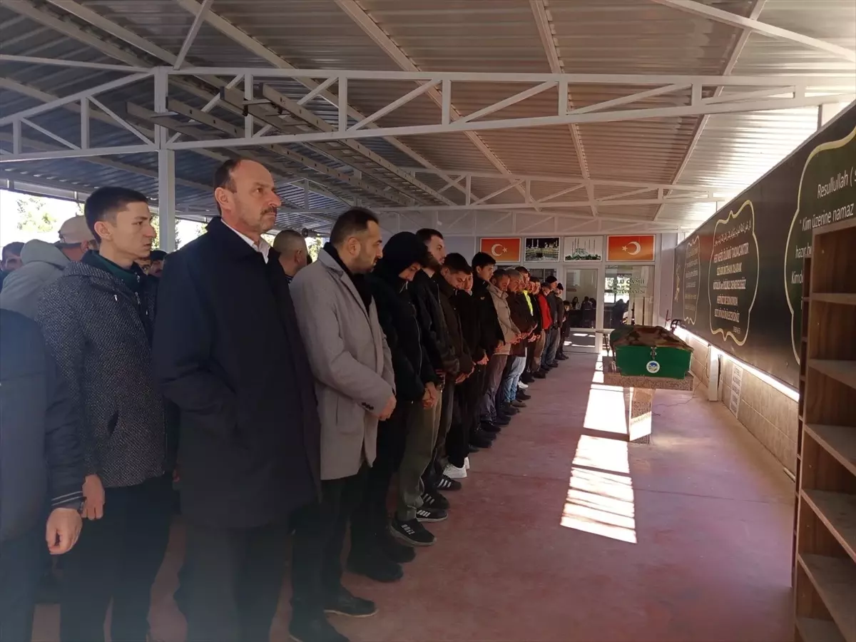 Karasu’da 15 Yaşındaki Öğrenci Pencereden Düşerek Hayatını Kaybetti