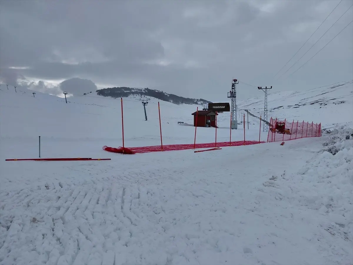 Başçiftlik Kayak Merkezi'nde Kış Sezonu İçin Kar Kalınlığı 50 cm'ye Ulaştı