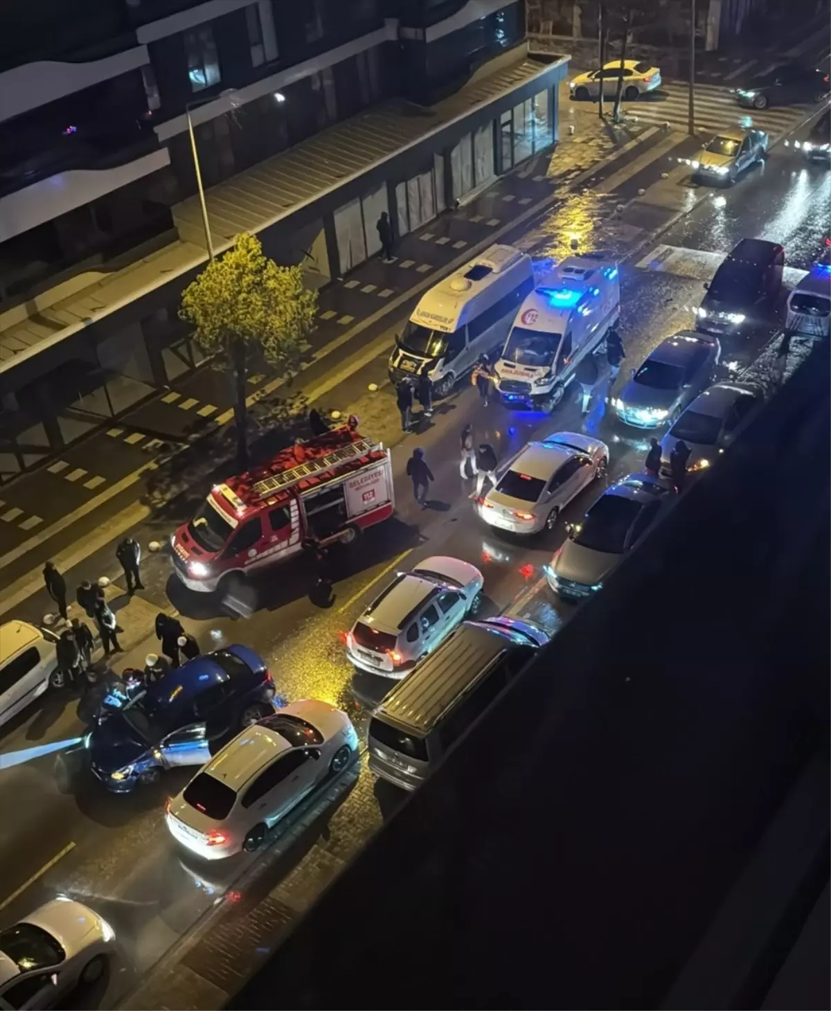 Yozgat’ın Sorgun İlçesinde Ambulans ve İki Otomobil Çarpıştı: 7 Yaralı