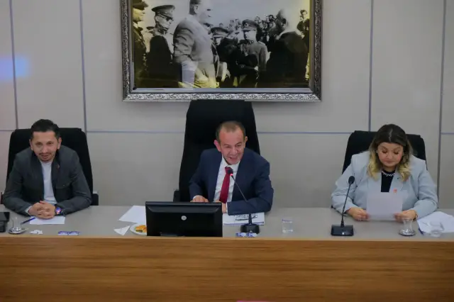 Bolu sokaklarında yoğun kar yağışı