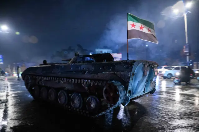 Patlama sonrası duman bulutu