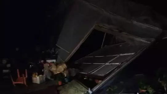 Hasar gören ev ve seralar