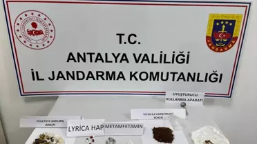Operasyon sırasında yakalanan uyuşturucu maddeler