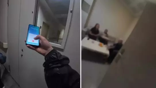 Moto kurye hastane önünde