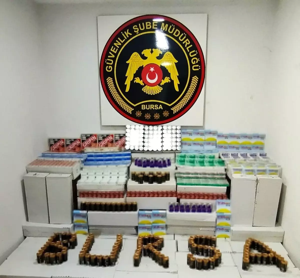 Bursa’da Binlerce Ruhsatsız İlaç Ele Geçirildi: Operasyon Detayları