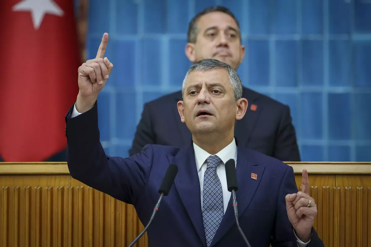 Özgür Özel: Yeni Yılda Umudu Büyütmeye Devam Edeceğiz