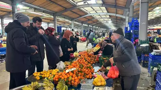 Depremler Sonrası Sındırgı’da Komşuluk Projesi ile Yerel Esnafa Destek Çağrısı