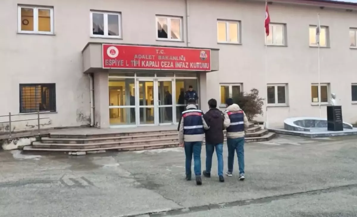 34 İl’de FETÖ Operasyonları: 77 Şüpheli Yakalandı, 43 Tutuklandı