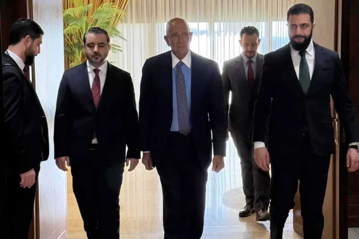 ABD Büyükelçisi Barrack, Halep'teki Gerginliği Düşünerek Taraflara Çözüm Çağrısında Bulundu